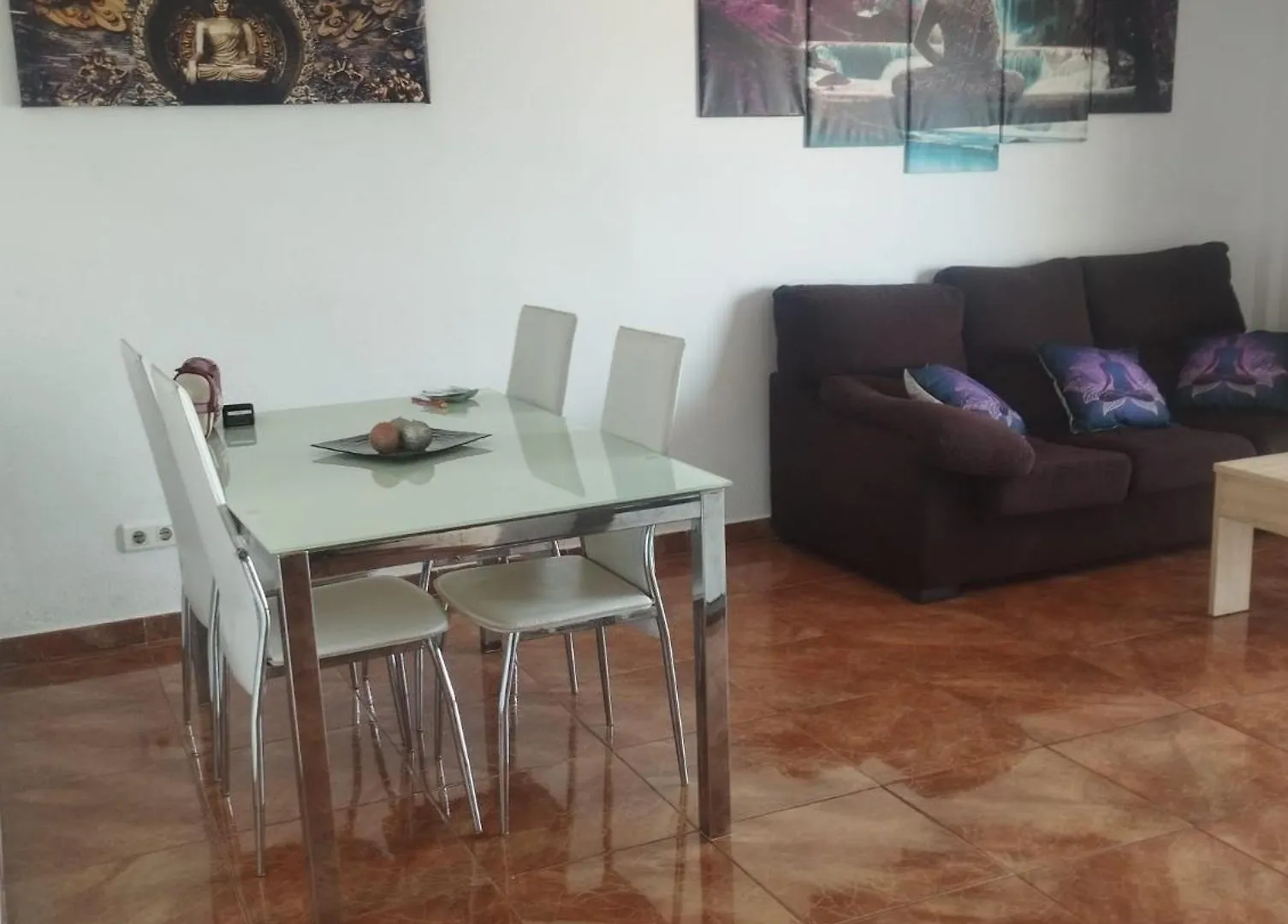 Apartamento Namaste サロウ 0*,  スペイン