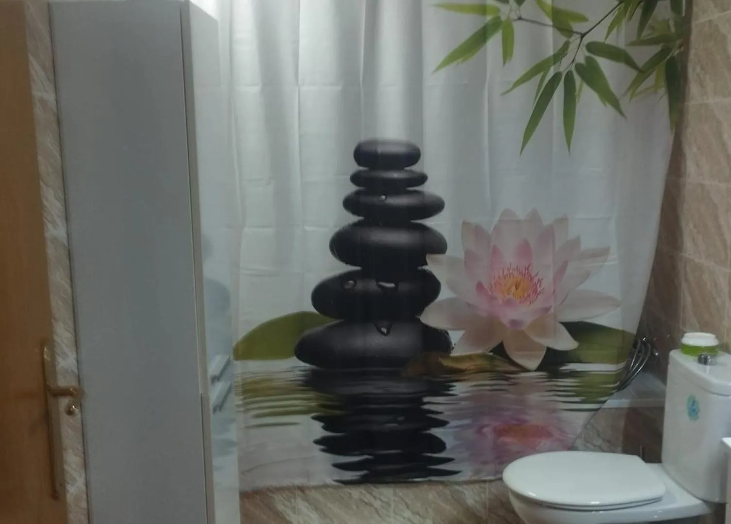 Apartamento Namaste サロウ 0*,  スペイン